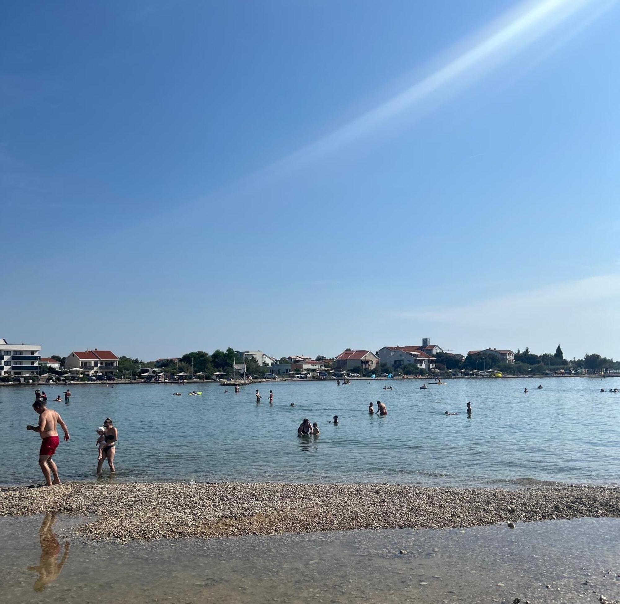 Apartments Zrakic Затон Екстериор снимка